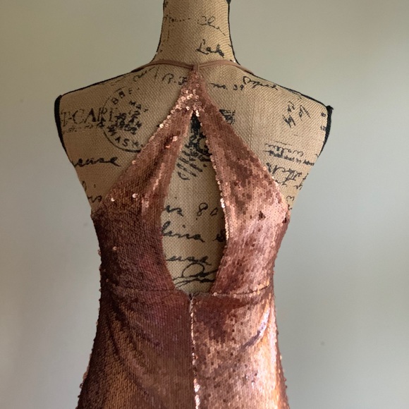 Nasty Gal Rose Gold sequin dress size 4 - Picture 14 of 16